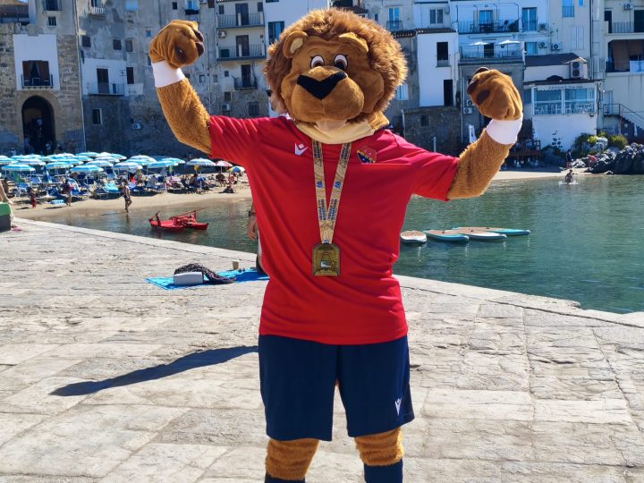 Mezza Maratona con la mascotte Leo