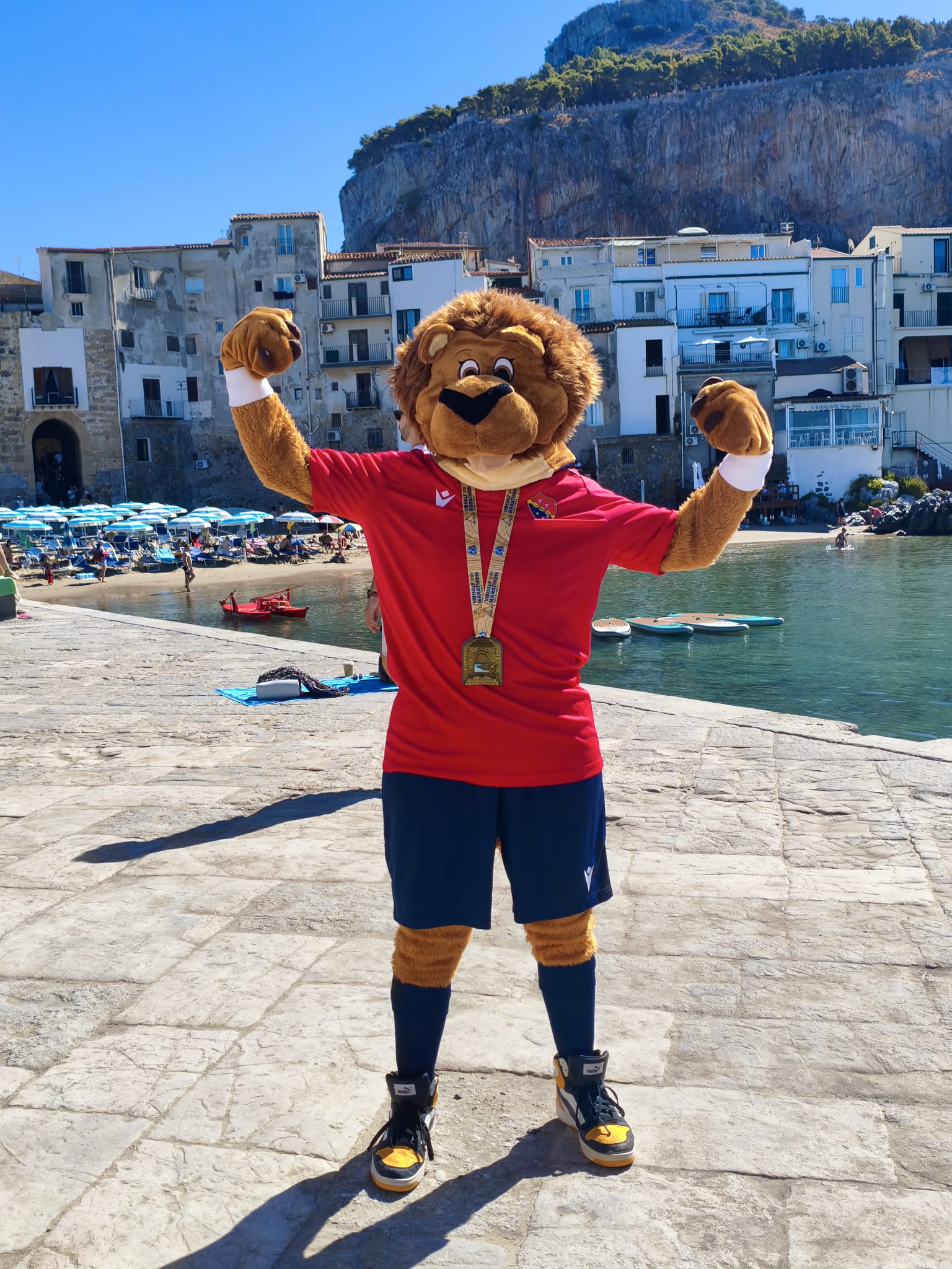 Mezza Maratona con la mascotte Leo